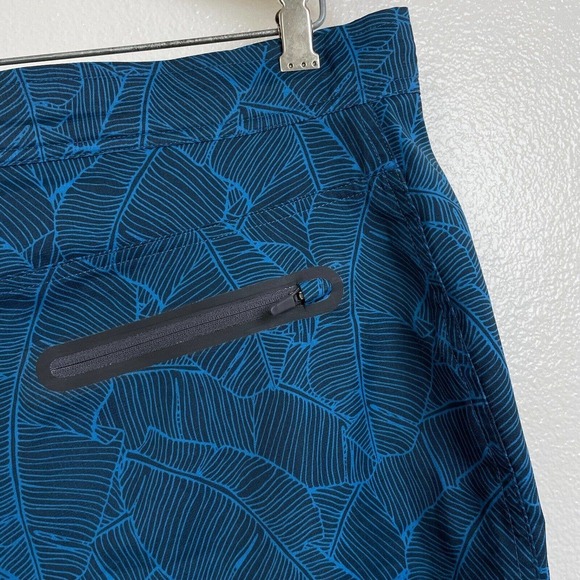 Mack Weldon Shorts 33/34 Mens Blue Black Printed Hybrid Board Golf Zip Pocket - Picture 6 of 12